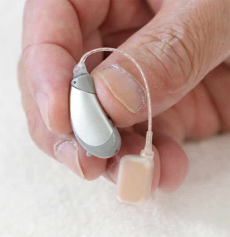 軟骨伝導補聴器